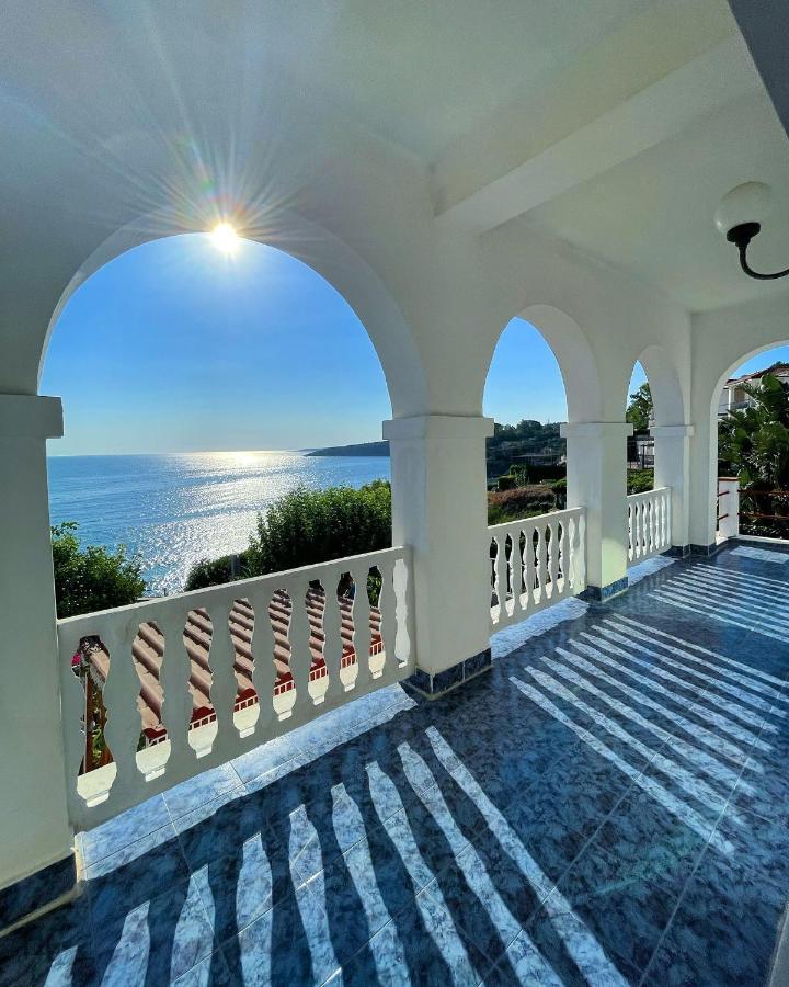 Villa Alba Brucoli Luaran gambar
